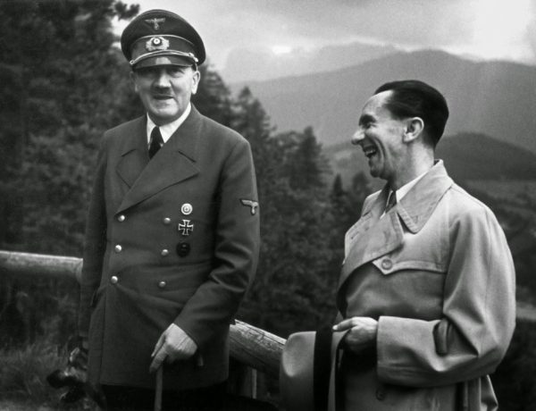 Η αλήθεια για το αν ο Χίτλερ υποστήριξε ποτέ κάποια ομάδα