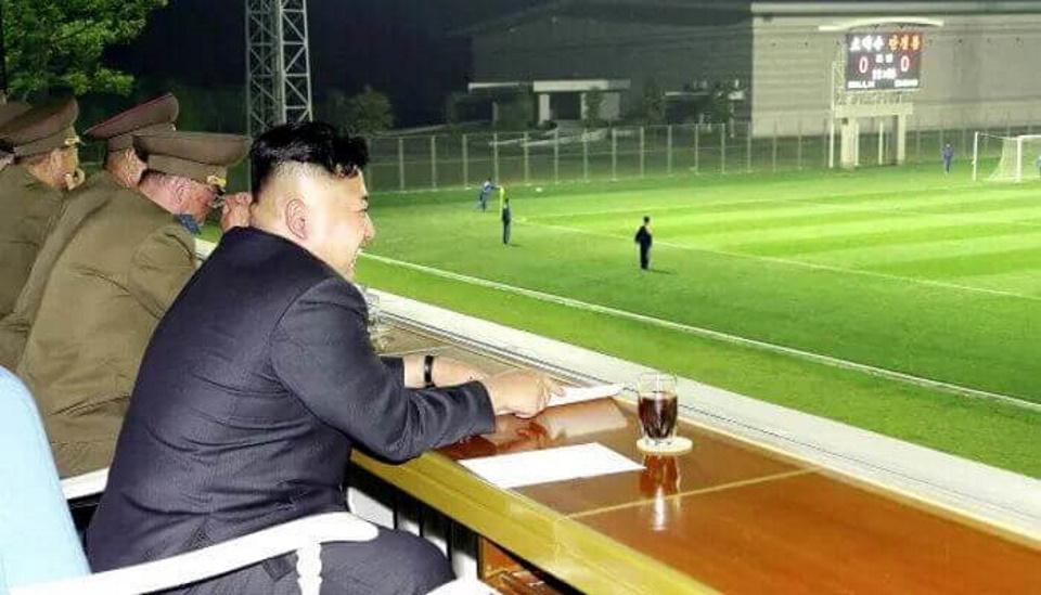 Παίζοντας μπάλα στη Βόρεια Κορέα των Κιμ